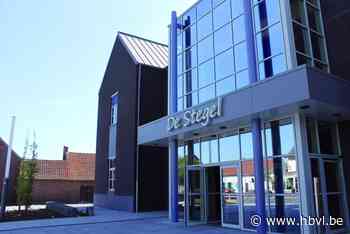 Gemeenteraad Kinrooi weer fysiek - Het Belang van Limburg