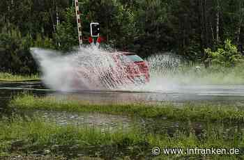 Etliche Unfälle im Kreis Bamberg: Autofahrer fuhren zu schnell bei Starkregen - insgesamt 60.000 Euro Schaden