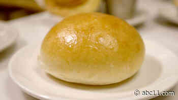 Hong Kong-style pastries are a tradition at Chiu Quon, Chicago's oldest Chinese bakery