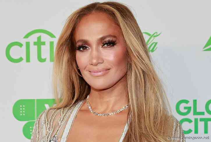 Jennifer Lopez Signs First Look TV & Film Deal with Netflix