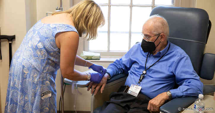 F.D.A. Approves Alzheimer’s Drug Despite Fierce Debate Over Whether It Works - The New York Times