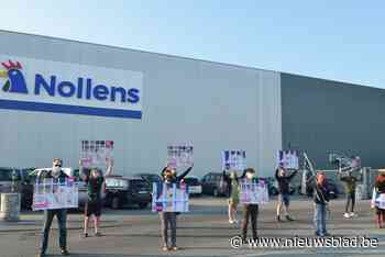 Animal Rights protesteert met serene wake tegen kippenslacht: “Humane slacht is een leugen”