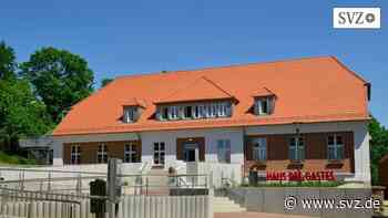 Plau am See/Parchim: Corona-Testzentren spüren den Beginn vom Sommertourismus | svz.de - svz – Schweriner Volkszeitung