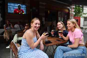 Rode Duivels op groot scherm in De Prof: “We hoopten stiekem dat café langer zou openblijven” - Gazet van Antwerpen