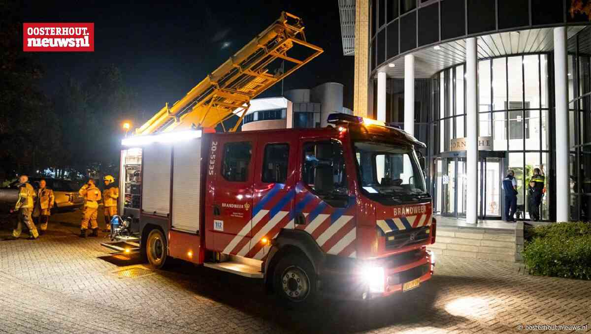 Veel rookontwikkeling bij brandmelding Kantorenpark Hoevestein - Oosterhout - oosterhout.nieuws.nl