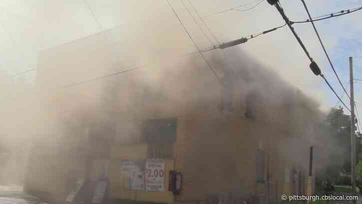 4 Escape Fire At Apartment Over Bar In New Castle