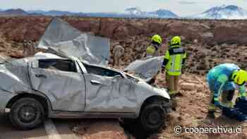 Volcamiento de automóvil dejó tres fallecidos en camino a los Geyser del Tatio