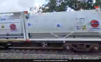 392 Oxygen Expresses Deliver Over 27,000 MT Of Oxygen: Railways - NDTV