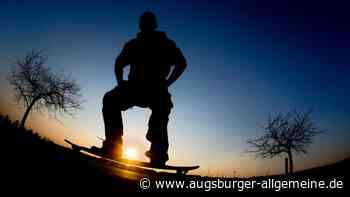 Skateboard-Fahrer wird bei Unfall in Illertissen leicht verletzt - Augsburger Allgemeine