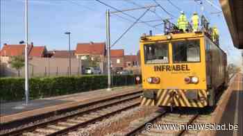 Arbeiders Infrabel hele nacht in de weer met herstellingswerken, maar treinverkeer lang onderbroken nadat verstrooide trucker kabels afrijdt