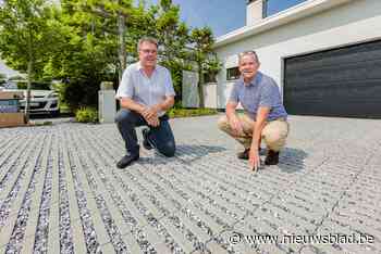 Stad breekt beton en asfalt op in woonbuurten aan Mechels Broek