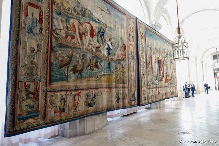 Pigeons Threaten Priceless Set of Raphael Tapestries on Display in Madrid 