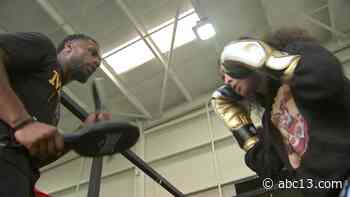 Houston boxing trainer Mark Owens wants to be solution after 28 Houston teens killed so far - KTRK-TV