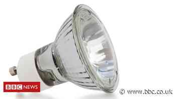 Halogen lightbulb sales to be banned in UK under climate change plans