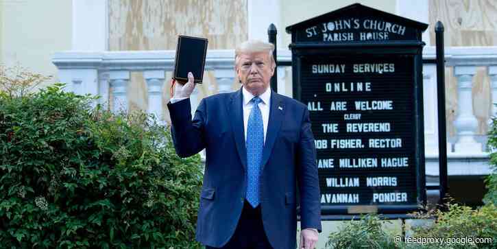 Law enforcement did not clear protesters from Lafayette Park for a Trump photo op, Interior Department watchdog concludes