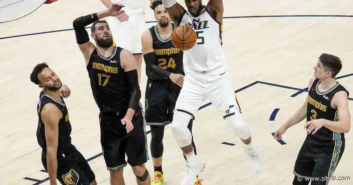 Utah Jazz big man Derrick Favors satisfied in role of supporting actor,and his play is showing it.