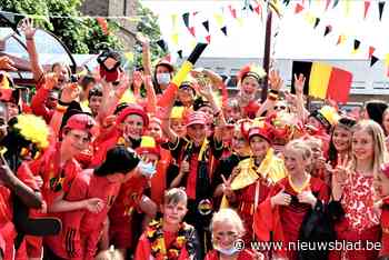 Vlaggen hangen uit, truitjes liggen klaar: Rode Duivelsgekte slaat nu al toe in Lebbeke - Het Nieuwsblad
