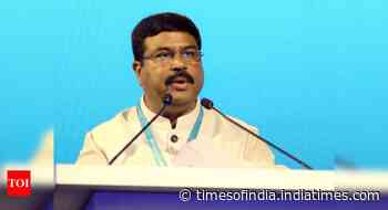 'Govt to auction 'major' oil, gas fields of ONGC, OIL'