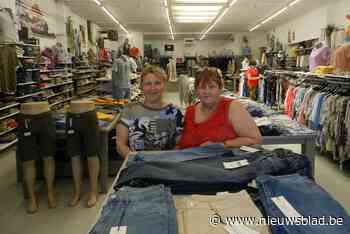 Mega Jeans Store verwent klanten voor tiende verjaardag