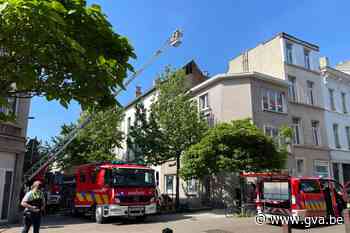 Zolderbrand gaat gepaard met hevige rookontwikkeling: geen g... (Antwerpen) - Gazet van Antwerpen