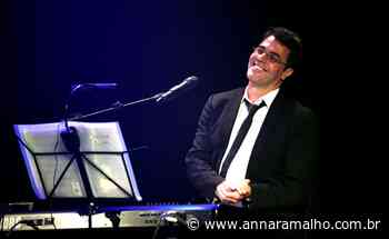 Teatro PetraGold apresenta o ator e cantor e compositor Claudio Lins no show “Músicalmanaque” | Portal Anna Ramalho - Anna Ramalho