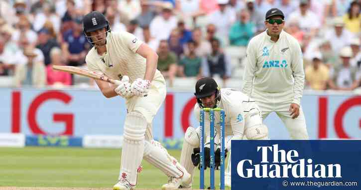 Dom Sibley awkwardly cements his status as England’s newest cult hero | Andy Bull