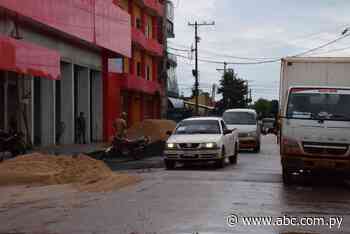 Comerciantes ocupan calles como depósito de materiales en San Juan Nepomuceno - Nacionales - ABC Color