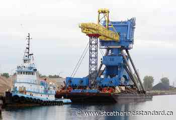 Photos: The Big Blue Crane makes Port Colborne stop - StCatharinesStandard.ca