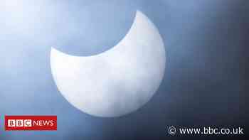 Scotland gets glimpse of solar eclipse