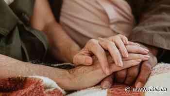 How the COVID-19 pandemic lowered life expectancy in Canada last year