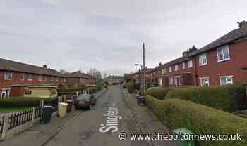 Two arrested and drugs seized in early morning raid in Horwich