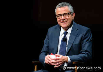 'Deeply moronic': Jeffrey Toobin returns to CNN, talks Zoom incident that cost him job