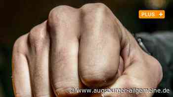 Prozess in Aichach: Drei junge Männer bespucken und schlagen zwei Mädchen - Augsburger Allgemeine