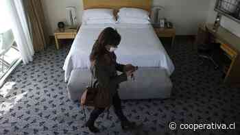 Nueva cuarentena en la RM: Hoteleros acusan perjuicio "psicológico" a sus empleados