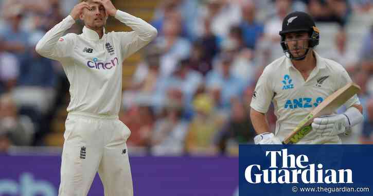 England rue drops and decisions as New Zealand take upper hand in second Test