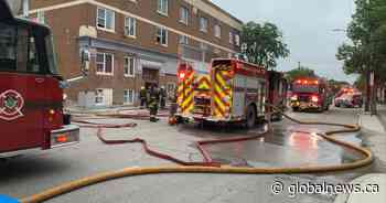 Winnipeg firefighters extinguish early-morning West End apartment blaze - Global News