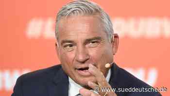 Innenminister Strobl besucht Ulmer Synagoge nach Anschlag - Süddeutsche Zeitung - SZ.de