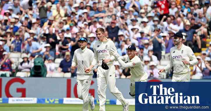 Zak Crawley ‘catch’ for England reignites debate over umpire’s soft signal