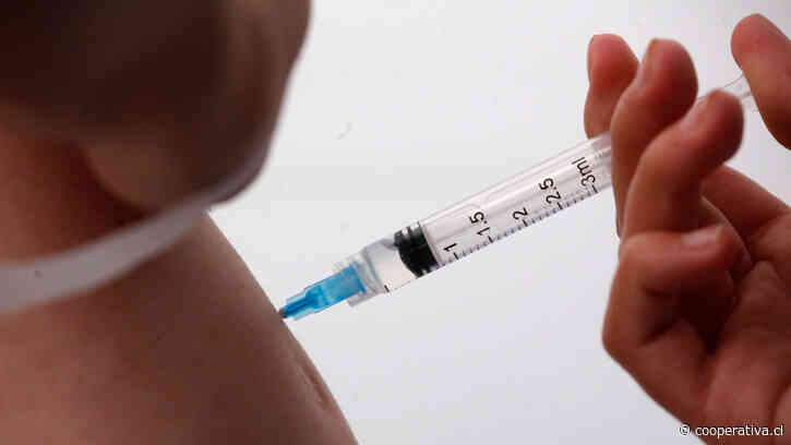 Los tres retiros del 10% bastarían para vacunar al 70% de la población mundial