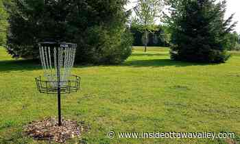 Disc golf flies into Kemptville's Ferguson Forest Centre arboretum - Ottawa Valley News