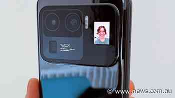 Crazy selfie feature of $1800 smartphone