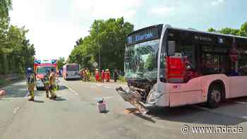 Busunfall in Rellingen: Vier Leichtverletzte - NDR.de