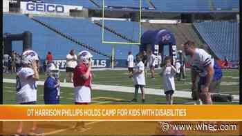 Bills DT Harrison Phillips holds camp for kids with disabilities