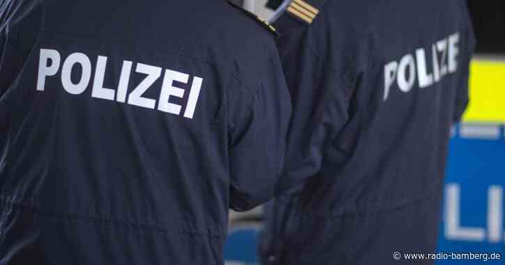 Bedrohlicher Gast: Waffe vor Fastfood-Lokal gezogen