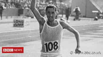 Ron Hill funeral: Guard of honour for running legend