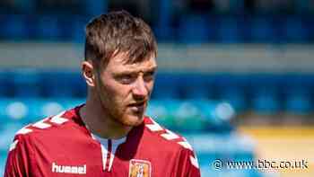 Ryan Edmondson: Fleetwood Town sign Leeds United forward on season-long loan