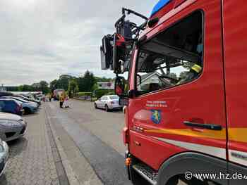 Feuerwehreinsatz in Giengen : Holzbrett kippt auf Herdplatte und verursacht Rauchentwicklung - Heidenheimer Zeitung