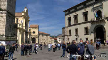 SOLOFRA. CITTADINA SVIENE IN PIAZZA SOCCORSI IN RITARDO LA DURA DENUNCIA VIA SOCIAL - - Prima Tivvù