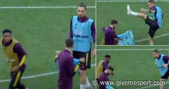 Europa League final: Bruno Fernandes tells teammates to stop messing about in brilliant training clip - GiveMeSport