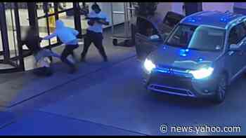 10 arrested in string of Houston robberies in affluent areas - Yahoo News